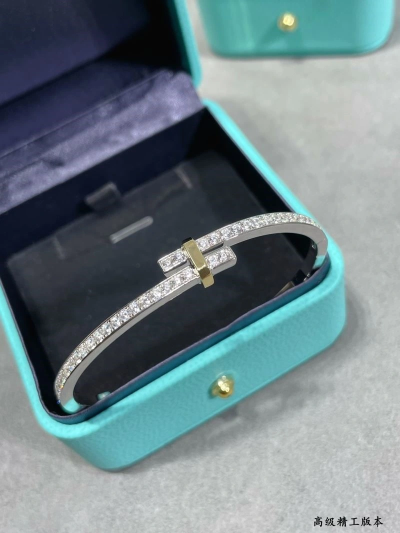 Versatile Tiffany Bracelets 253285
