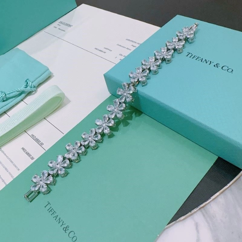 Tiffany Bracelets SoftTouch 252896
