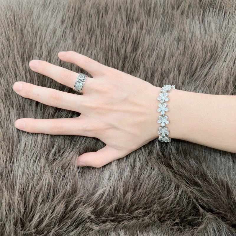 Tiffany Bracelets SoftTouch 252896