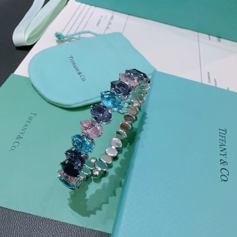 Effortless Tiffany Bracelets 252893