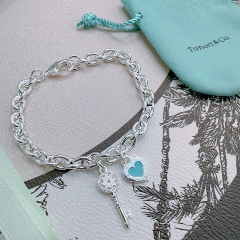 Neat Tiffany Bracelets 252875