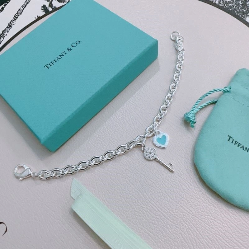 Neat Tiffany Bracelets 252875