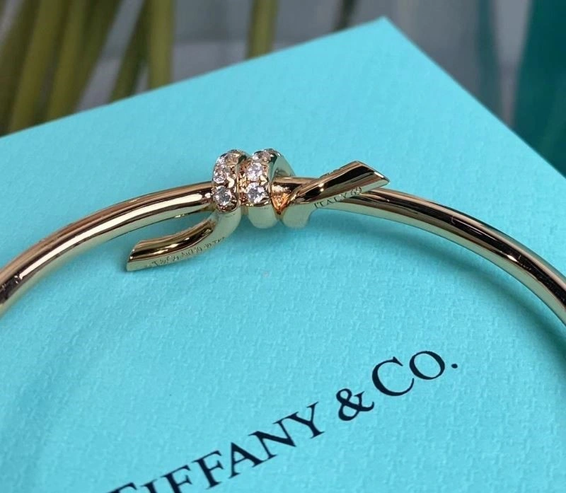 Timeless Tiffany Bracelets 252810