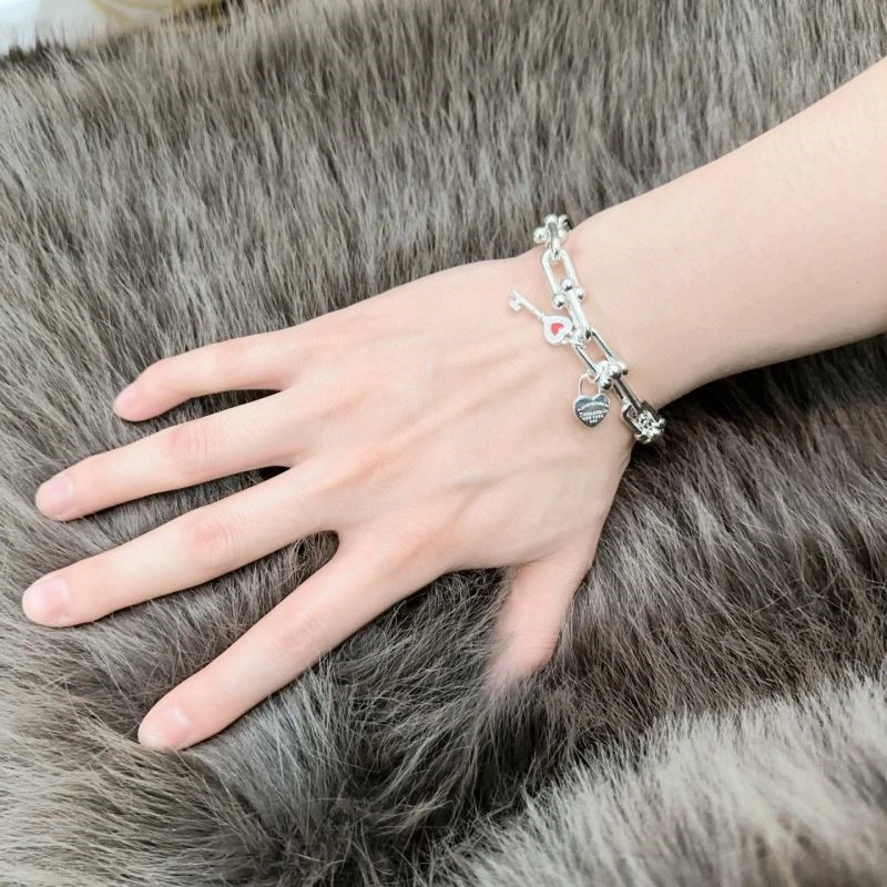 Lightweight Tiffany Bracelets 252772
