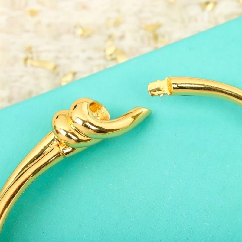 Compact Tiffany Bracelets 252751