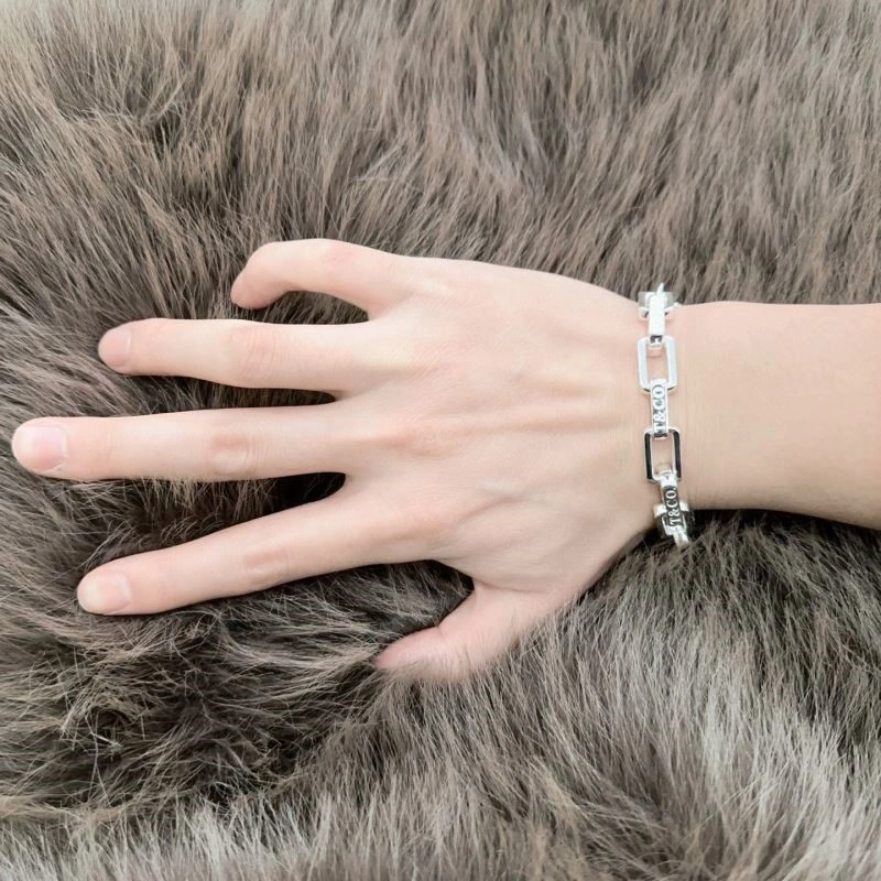 Tiffany Bracelets Sustainable 252629