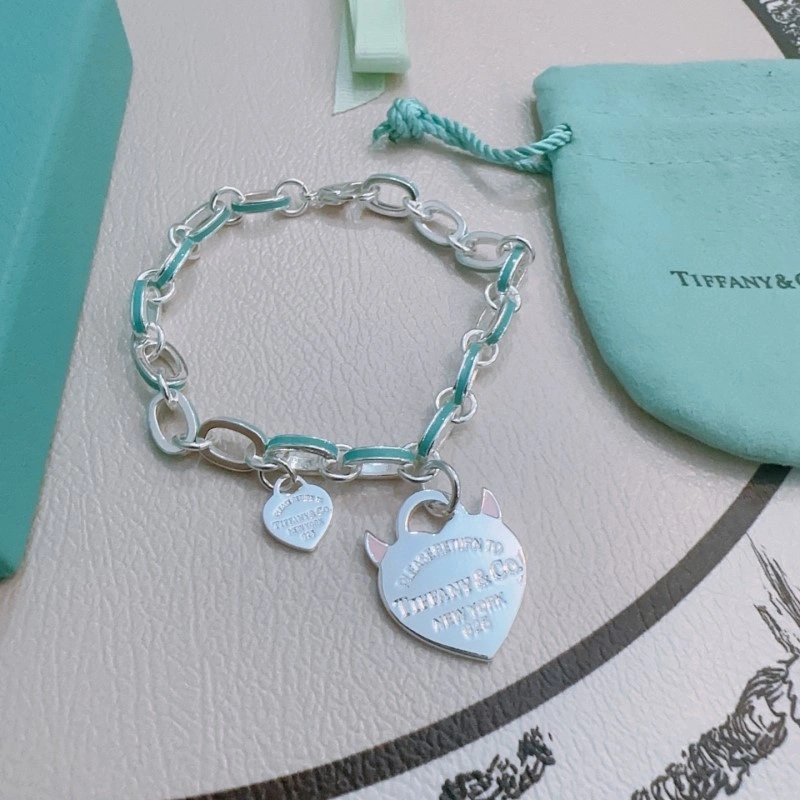 EyeCatching Tiffany Bracelets 252494