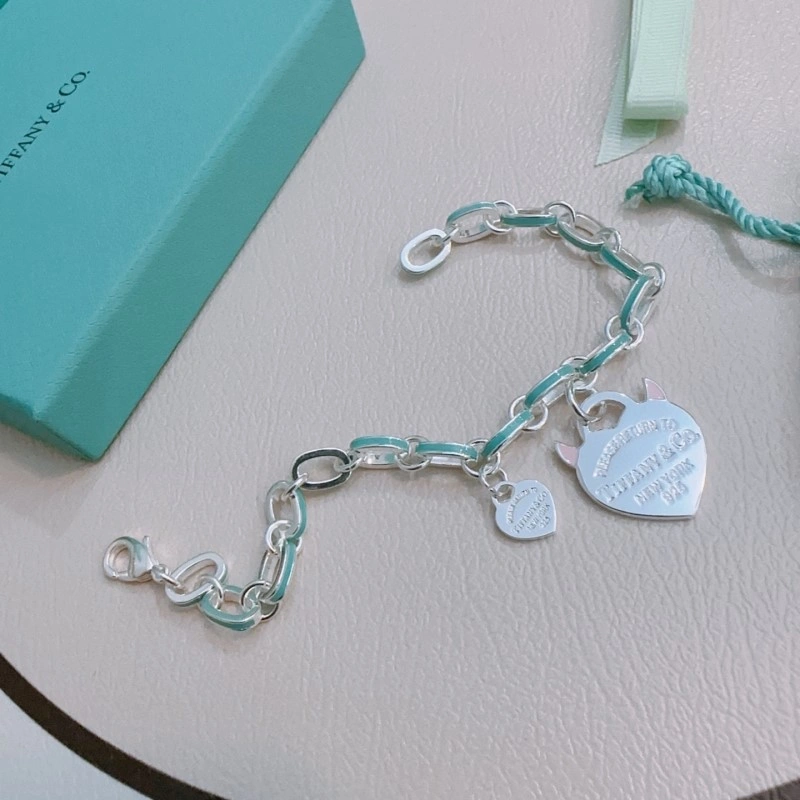 EyeCatching Tiffany Bracelets 252494
