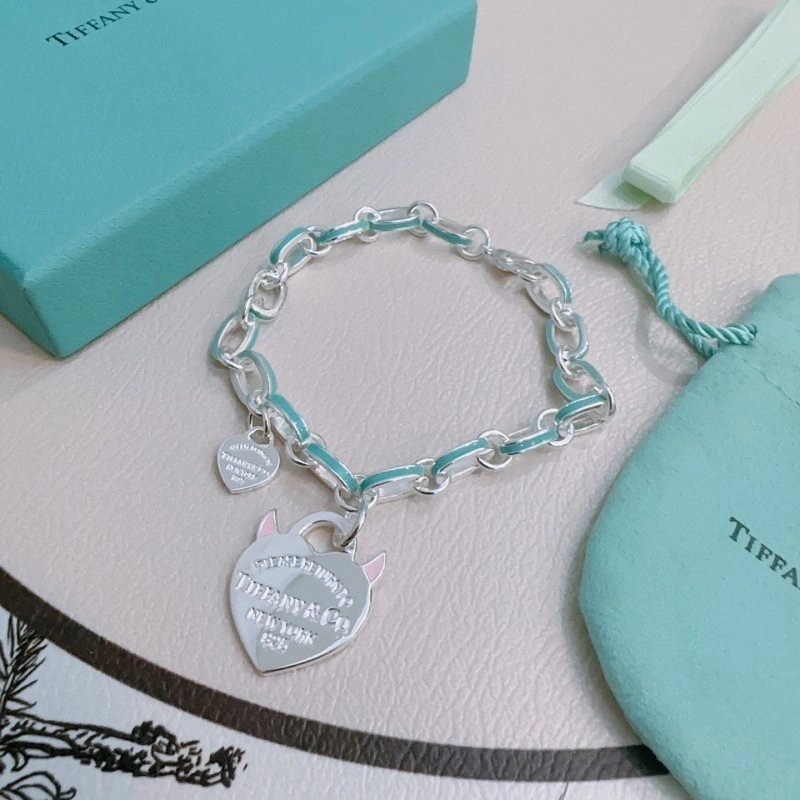 EyeCatching Tiffany Bracelets 252494