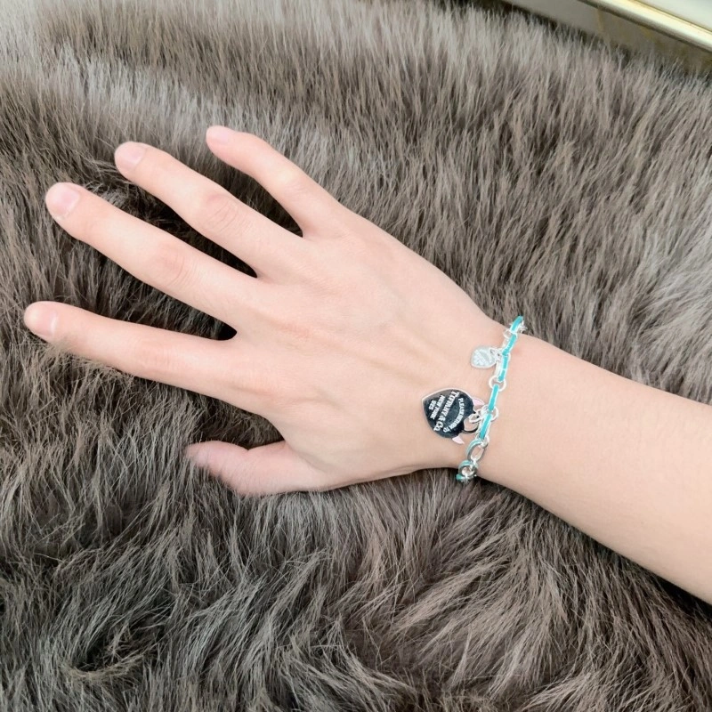 EyeCatching Tiffany Bracelets 252494