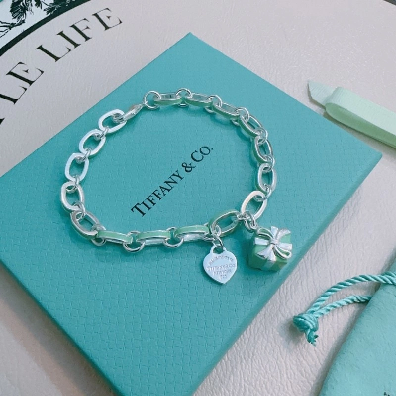 Tiffany Bracelets SoftTouch 252493