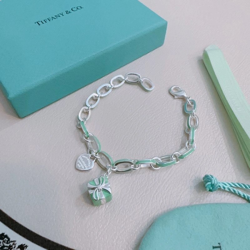 Tiffany Bracelets SoftTouch 252493
