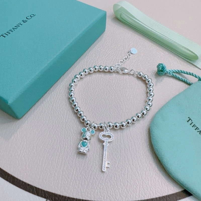 Tiffany Bracelets Contemporary 252470