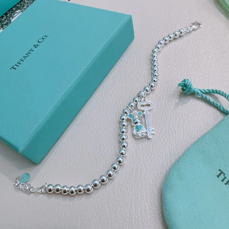 Tiffany Bracelets Contemporary 252470
