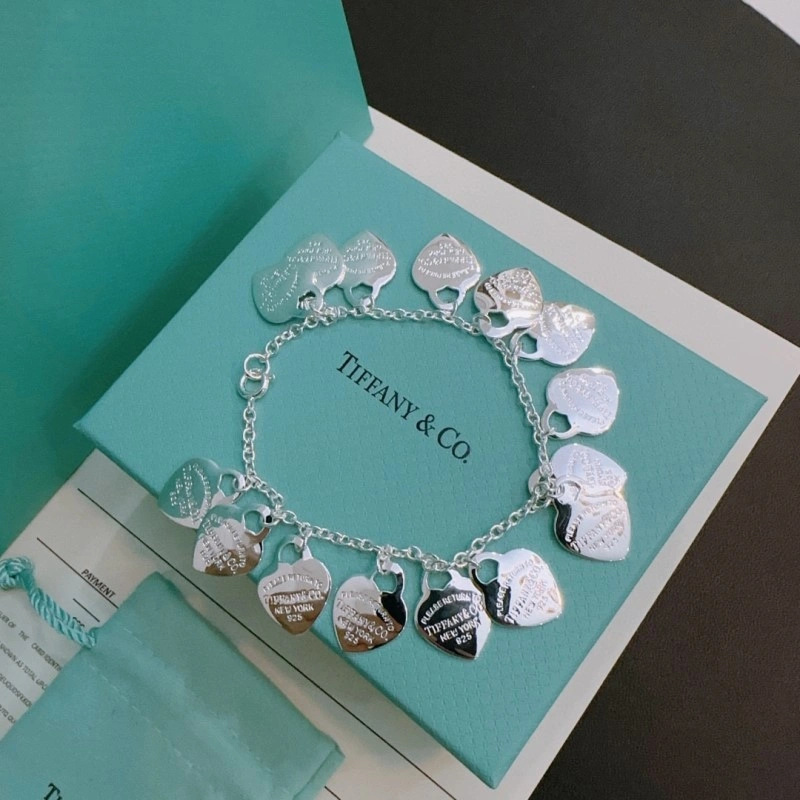 Trendsetting Tiffany Bracelets 252436