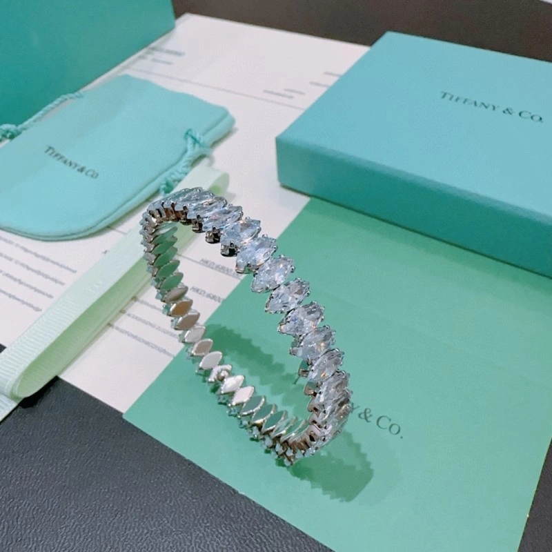 Trendsetting Tiffany Bracelets 252447