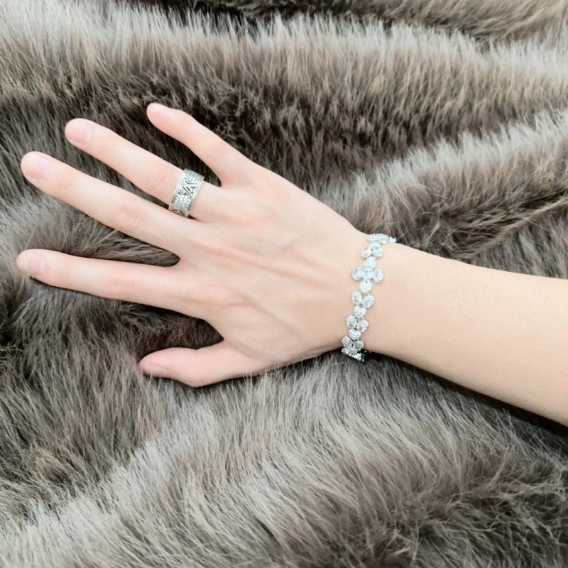Tiffany Bracelets EyeCatching 252448