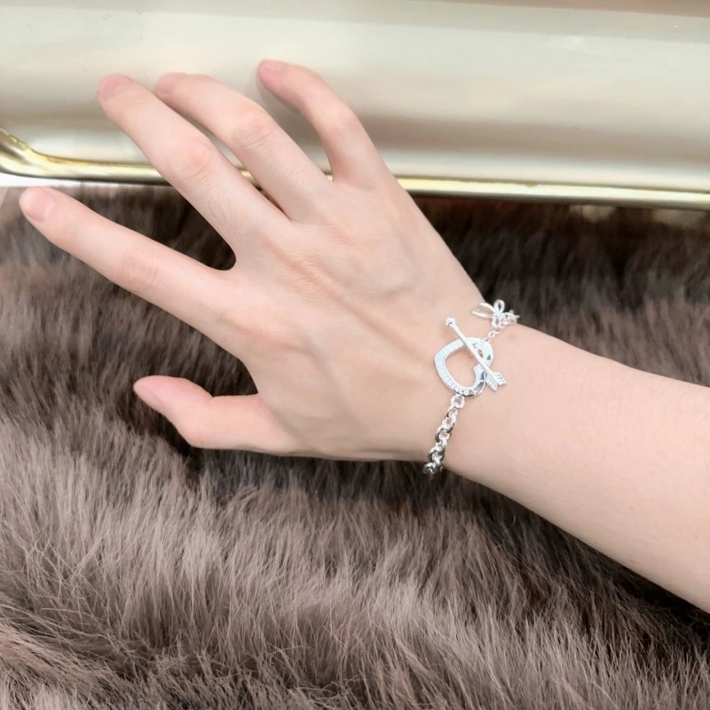 Resilient Tiffany Bracelets 252381