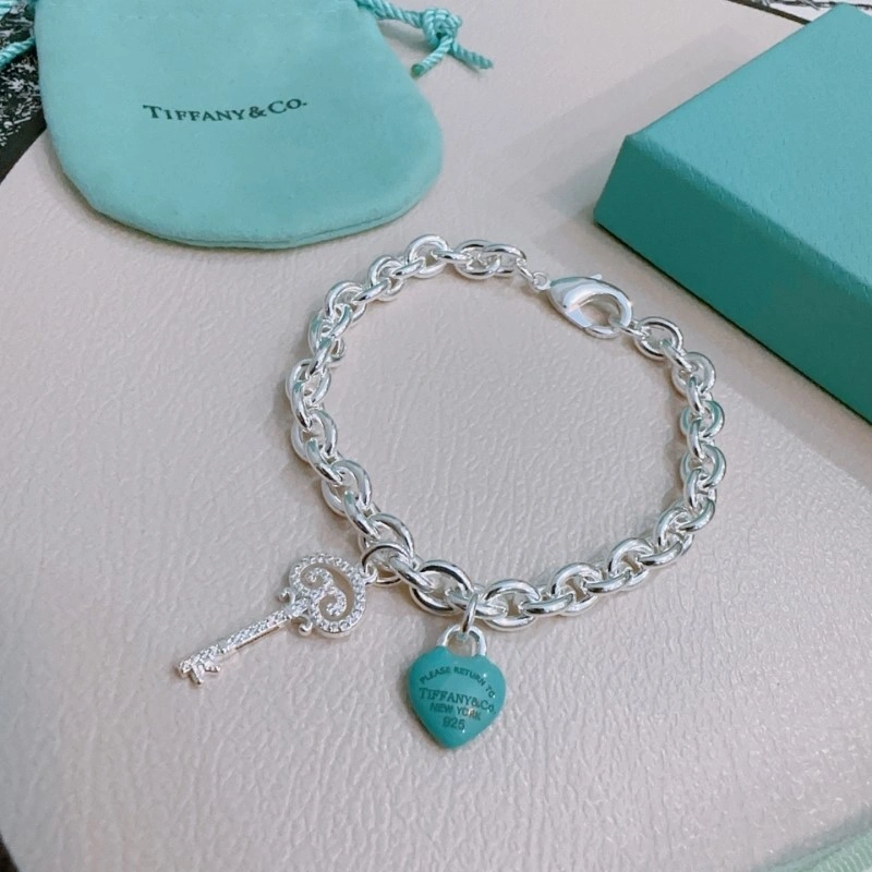 Versatile Tiffany Bracelets 252357