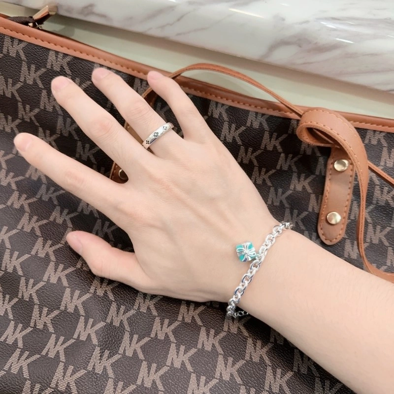 Breathable Tiffany Bracelets 252354