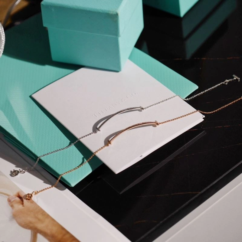 Cozy Tiffany Earrings 253868