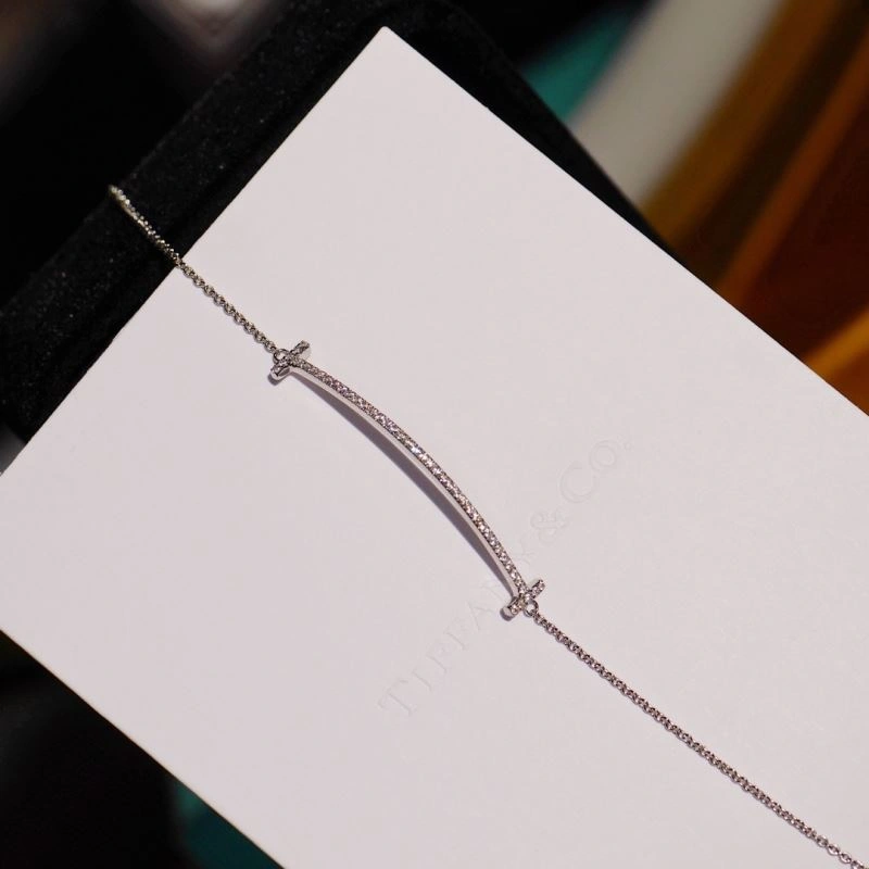 Cozy Tiffany Earrings 253868