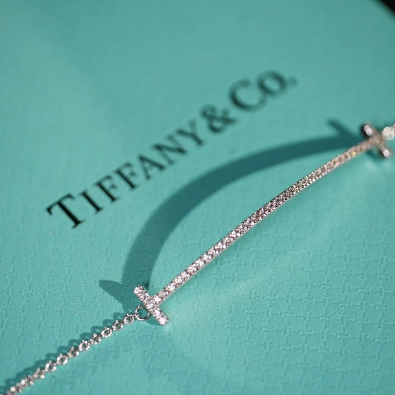 Cozy Tiffany Earrings 253868