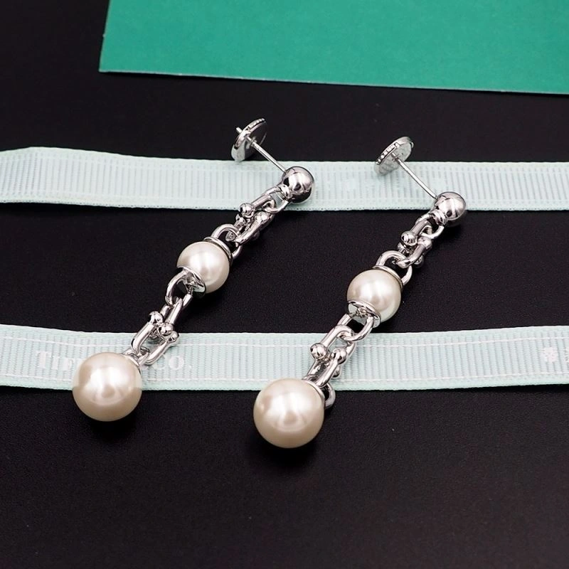 Vibrant Tiffany Earrings 253840