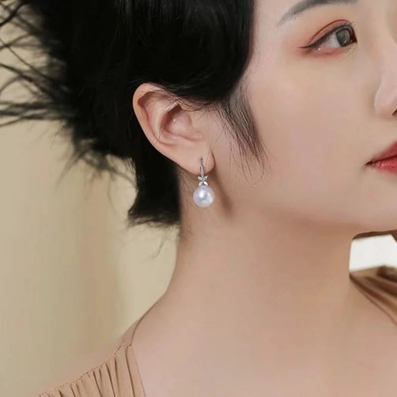 Sleek Tiffany Earrings 253795