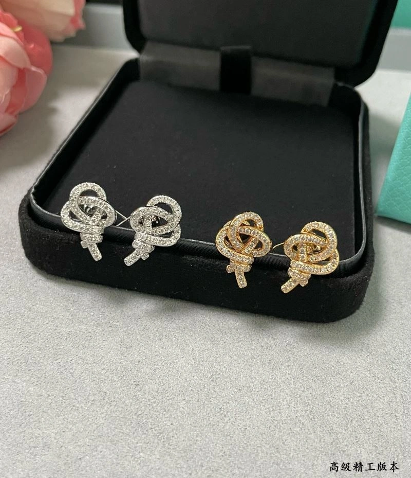 Minimalist Tiffany Earrings 253796