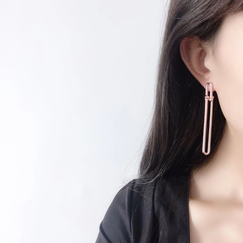 Resilient Tiffany Earrings 253742