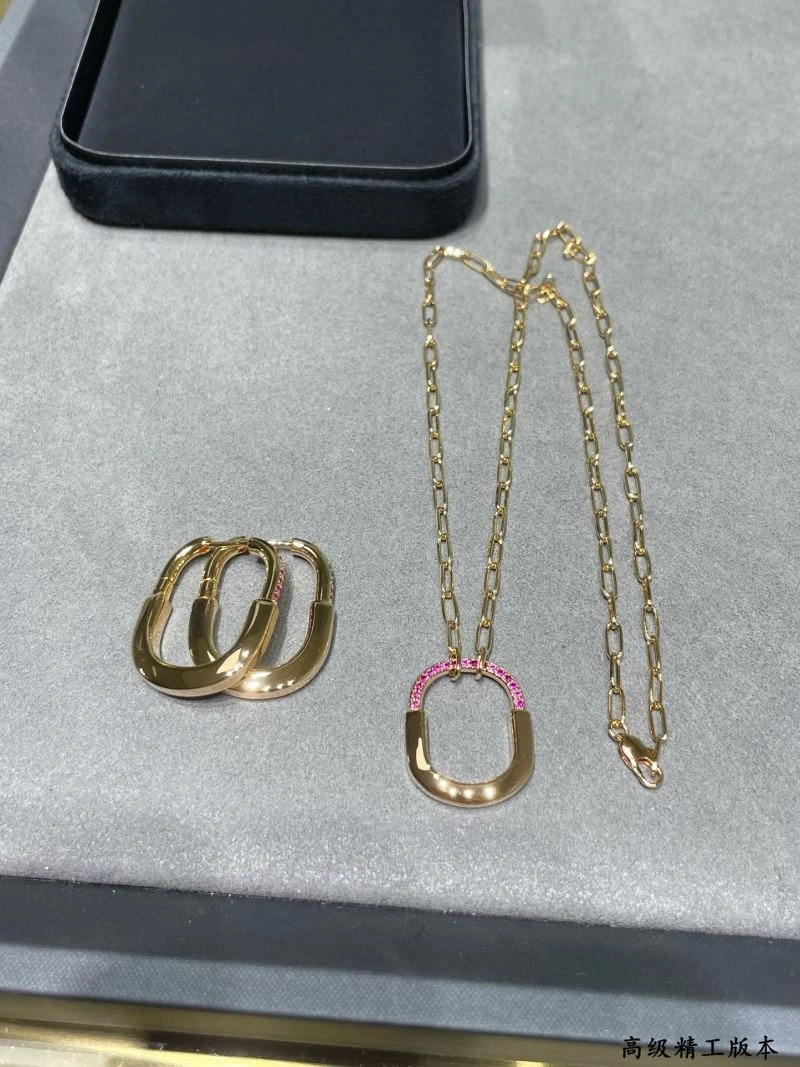 Tiffany Earrings EasyCare 253619