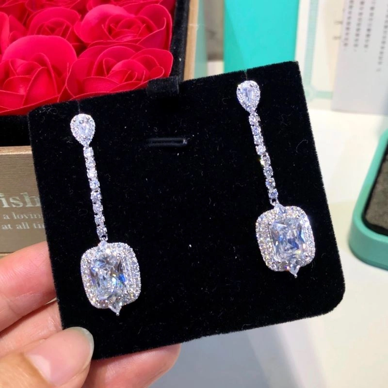 Tiffany Earrings Contemporary 253645