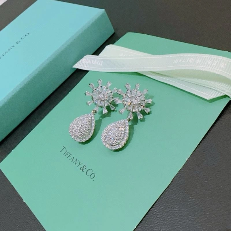 Tiffany Earrings Contemporary 253614