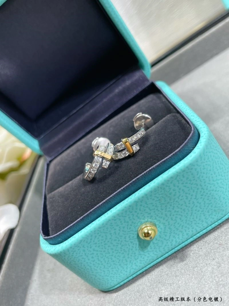 Tiffany Earrings Vibrant 253221