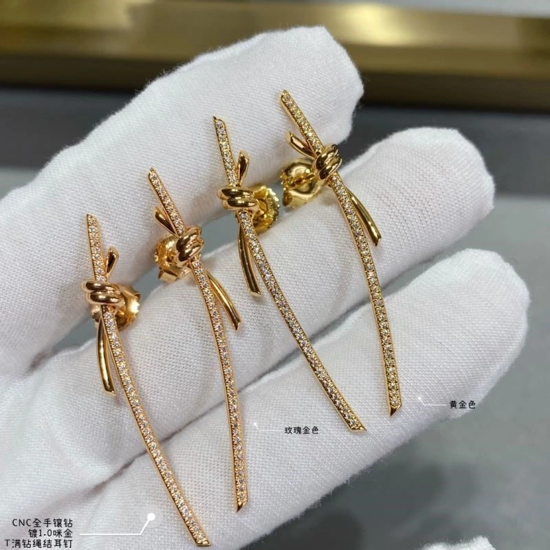 Tiffany Earrings Sporty 253238