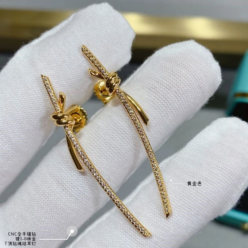 Tiffany Earrings Sporty 253238