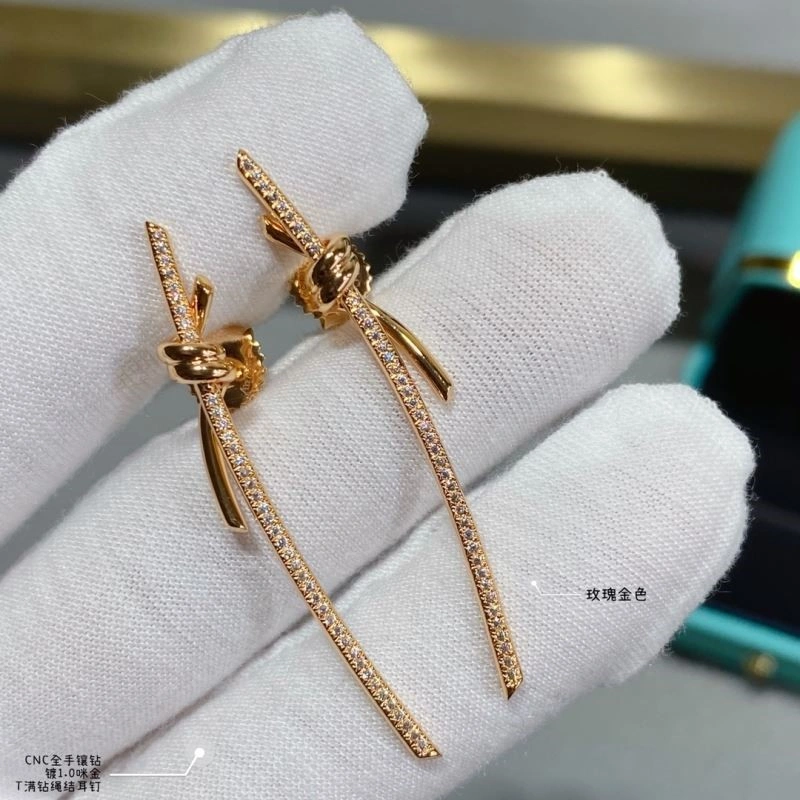 Tiffany Earrings Sporty 253238