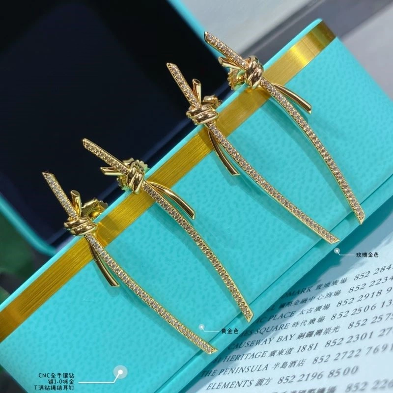 Tiffany Earrings Sporty 253238