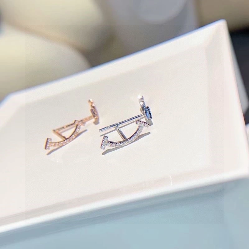 Resilient Tiffany Earrings 253183