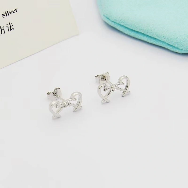 Tiffany Earrings Lightweight 253170