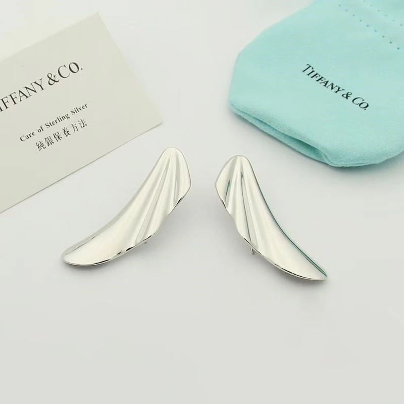 Tiffany Earrings Supportive 253193