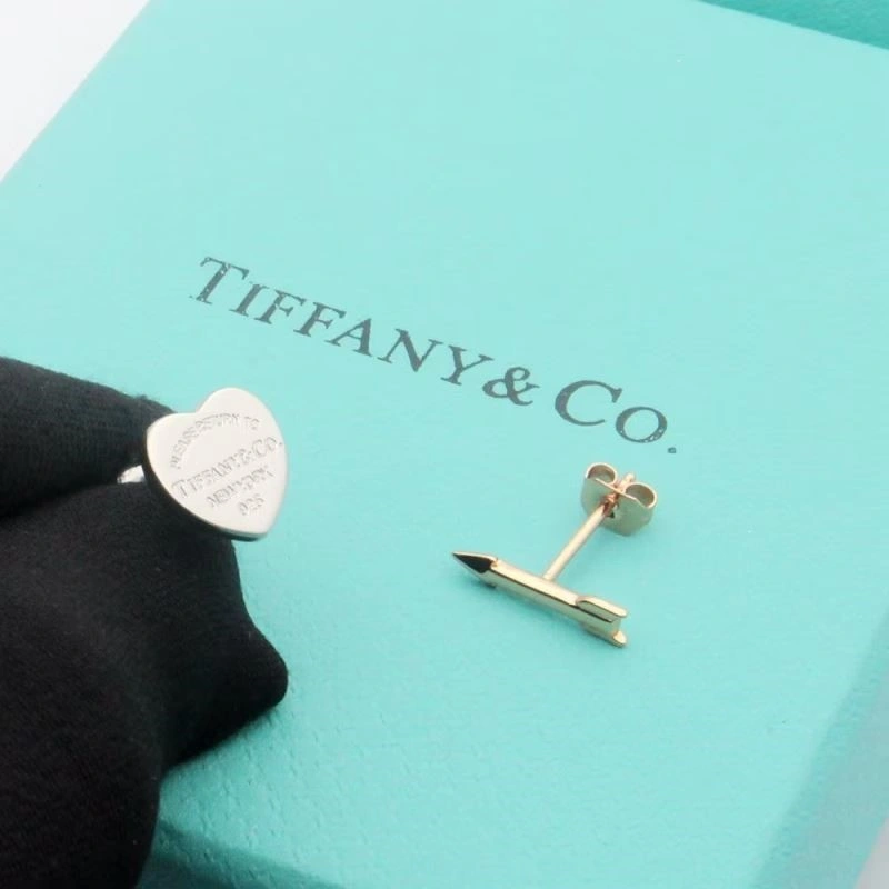 Tiffany Earrings Breathable 253185