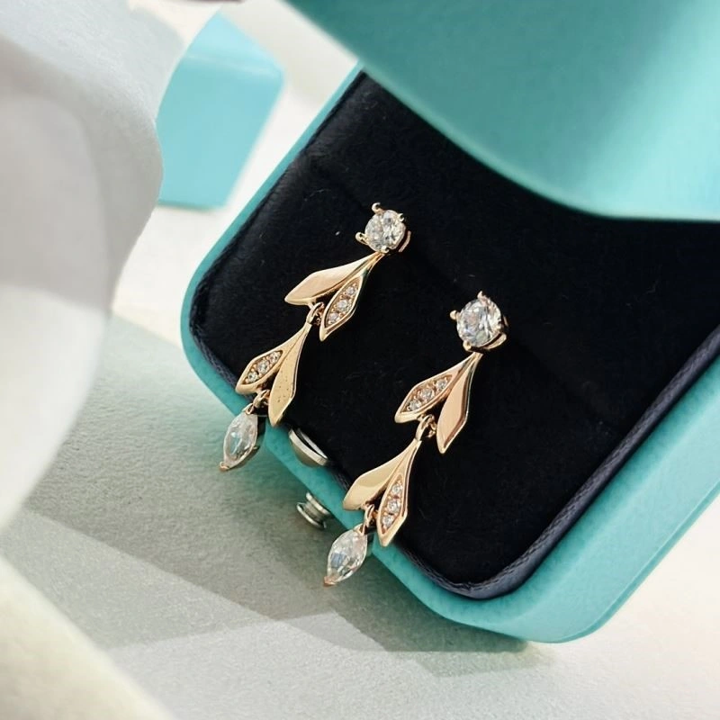 Tiffany Earrings Stretchable 253136