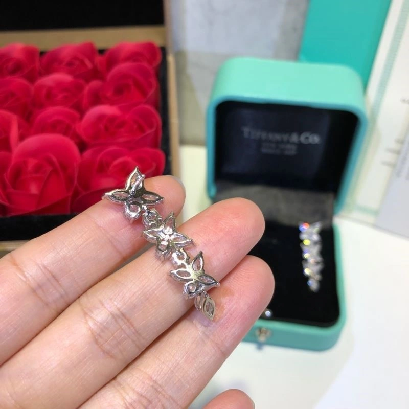 SoftTouch Tiffany Earrings 252855