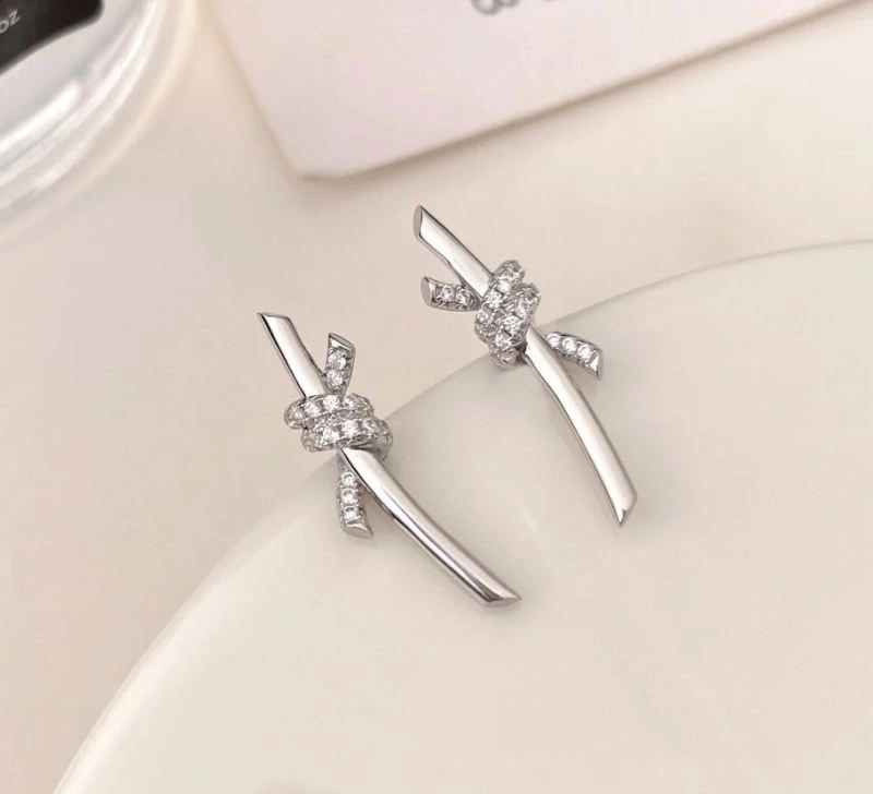 Flexible Tiffany Earrings 252749