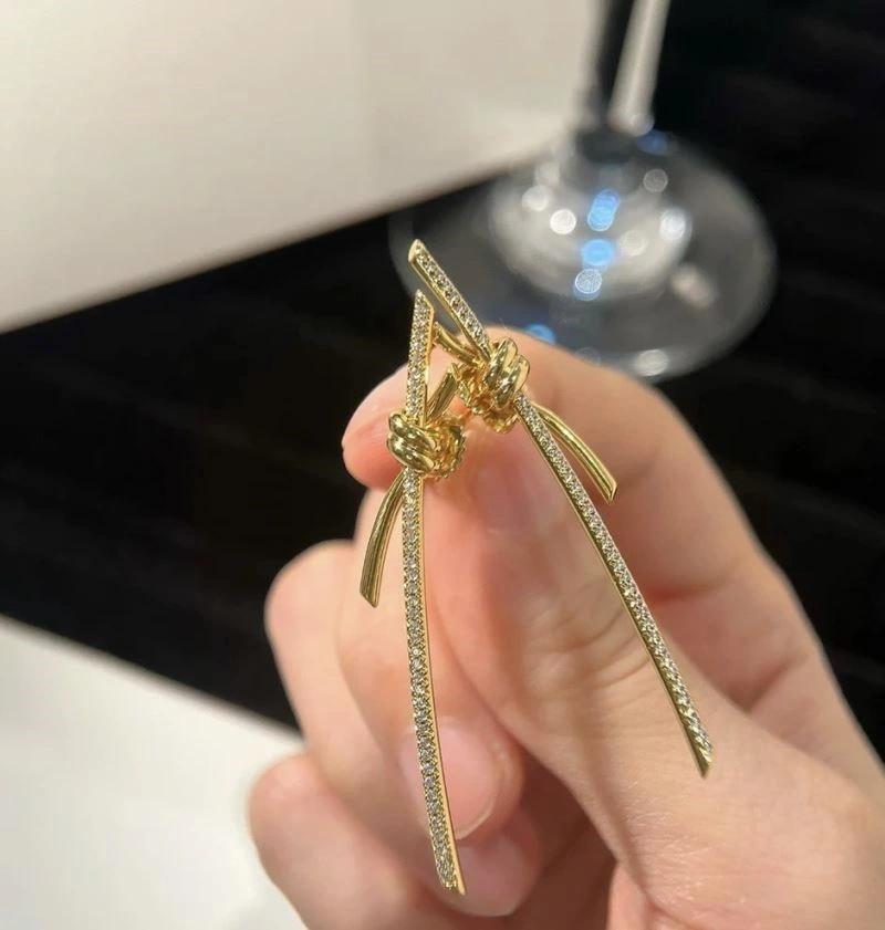 Tiffany Earrings Thermal 252718