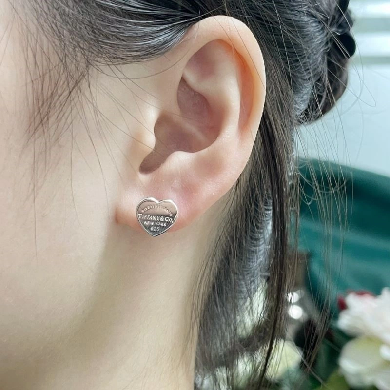 Classic Tiffany Earrings 252713