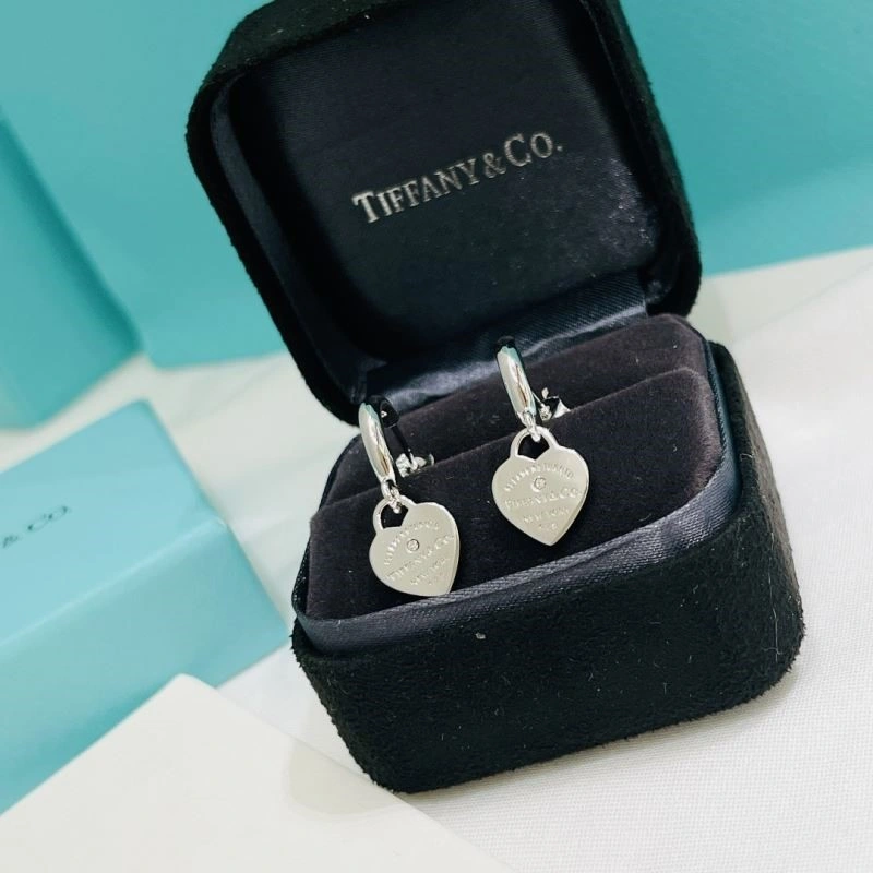 Trendsetting Tiffany Earrings 252706