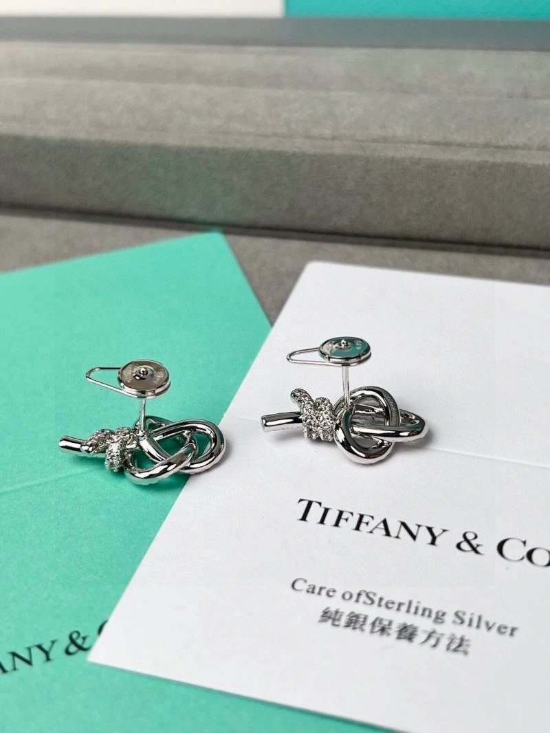 Tiffany Earrings Classic 252686